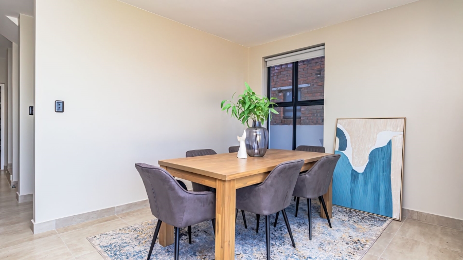 5 Bedroom Property for Sale in Village On Sea Western Cape